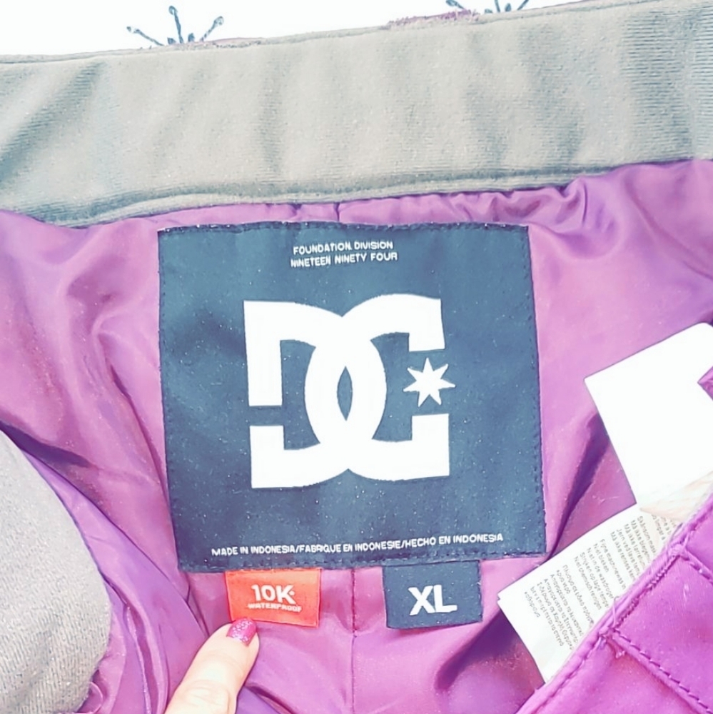 DC snowboarding pants